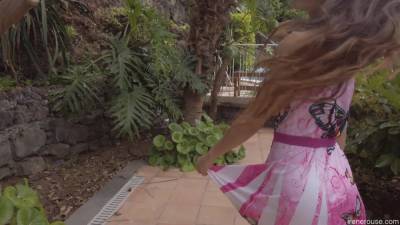 Chica - Sex Movies Featuring Irene Rouse - hotmovs.com