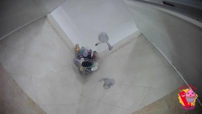 Ladymuffin Squirta In Doccia - upornia.com