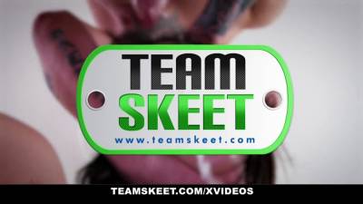 Elena Koshka - Hot model Elena Koshka gets cum inside from photographer - sexu.com