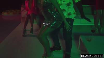 Talia Mint - Teased To Extremes - hotmovs.com