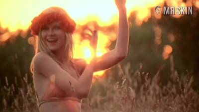 Skin - Best Of: Kirsten Dunst - Mr.Skin - hotmovs.com