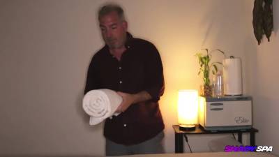 Happy Ending - Shady Spa April Handjob Happy Ending - hotmovs.com