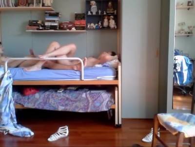 Ci Masturbiamo Insieme (italiano) - hclips.com