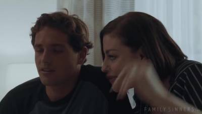 Sovereign Syre - Sovereign Syre - Mixed Family Episode 2 - upornia.com