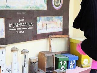 Hitomi Tanaka - Boobs Over Bees - theyarehuge.com