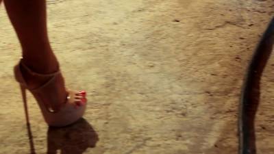 Bosomy Melanie Gold begging for double penetration fuck - drtvid.com