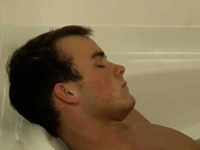 Youngsters Josh Vonn and Jarod Steel bareback after shower - drtvid.com