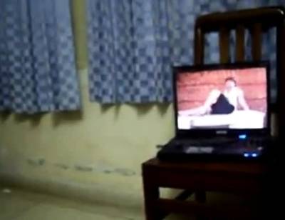 Bangla desi Bhabi Sucking her Devar - drtvid.com - India