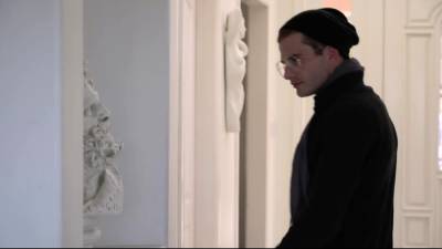 Aspiring Teen Model Fucks by Photographer - drtvid.com