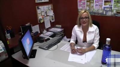 The Naive Secretary - hotmovs.com