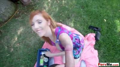 Backyard boning time with my busty redhead stepmom - sexu.com