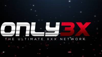 Just Anal presents - Cecilia Scott playing with the cum on - drtvid.com