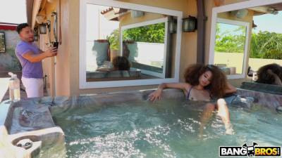 Spying On This Hottie Pays Off - BrownBunnies - hotmovs.com