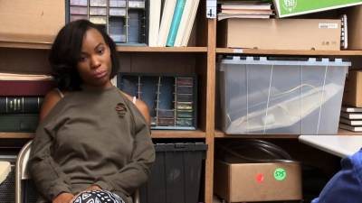 Shoplifting ebony teen - drtvid.com