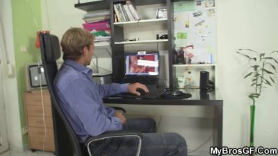 My bros gf cheating fuck discovered - sexu.com - Czech Republic