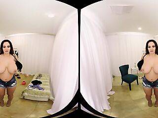 Ava Addams - Interracial [NaughtyAmericaVR.com] Ava Addams (Boobtique VR) - theyarehuge.com