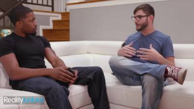 Petite Hannah Hayes Is Being Seduced By Isiah Maxwells Big Fat Cock - upornia.com