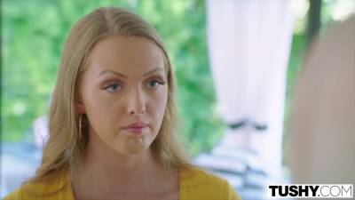 Shy Intern Secretly Wants To Be Gaped By Her Boss - upornia.com