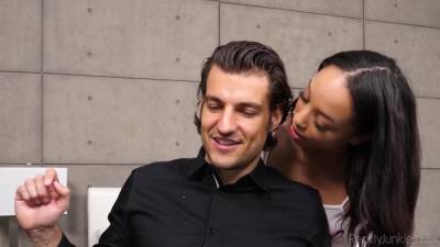 Bunny - Bagde Bunny - upornia.com