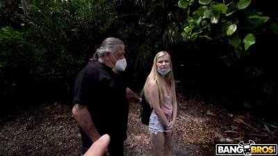 Daddy's Girl Goes For a Ride - BangBus - hotmovs.com