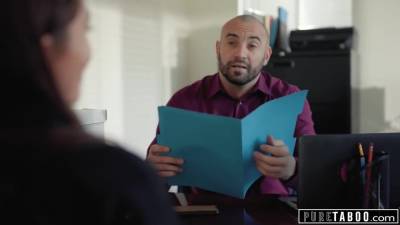 Stirling Cooper - Stirling Cooper In Hot Babe Knows How To Negotiate - upornia.com