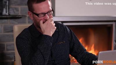 I Fucked My Sexy Assistant - upornia.com