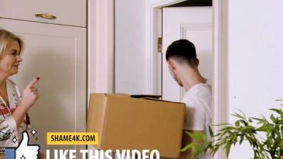 SHAME4K. Mommy has no idea son is hooking up with her hot gf - drtvid.com - Russia