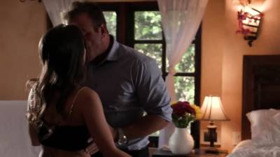 Bic Cock Husband Loves Tight MILF Pussy - drtvid.com