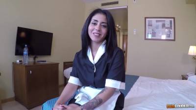 Filthy - Aysha - Clean Towels, Filthy Money - hotmovs.com