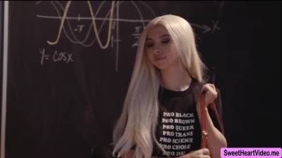 Kenzie Reeves - Jayna stands up while Kenzie licks her pussy - fetishpapa.com