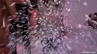 Drunk Whore Gagging On Thick Dick - upornia.com