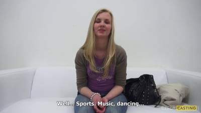 Joyce - 4266 - hotmovs.com - Czech Republic