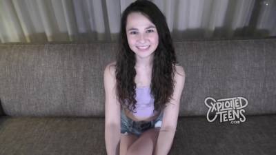 She Is 18 With A Tight Pussy Thati½s Oh-so-pink - hclips.com