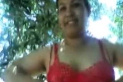 horny arab woman outdoor - drtvid.com