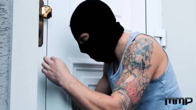 Successful Thief 24 Min - hotmovs.com