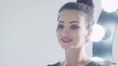 Alyssia Kent Is Enjoying While Her Photographer Is Fucking Her Tight Ass In His Private Studio - hotmovs.com