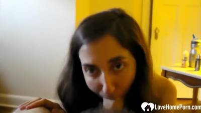 Enjoys Banging In Different Poses - hotmovs.com