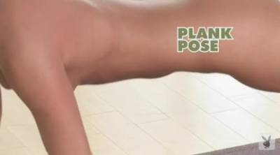 Sara Underwood Naked Yoga - hotmovs.com