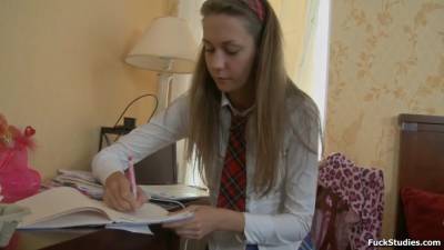 Angelina B - upornia.com