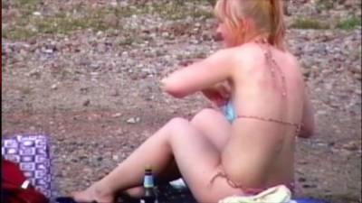 Beach Voyeur Tueringen 01 - txxx.com