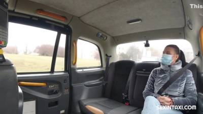 Sexy Brunette Accepted A Dirty Offer From A Taxi Driver - upornia.com