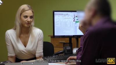 Bartender Has No Money For Car Repairs - txxx.com - Czech Republic