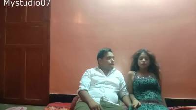 Desi Girl having sex with Home delivery boy!! - sunporno.com - India