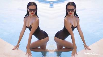 20.12.03 - Victoria Mur - hotmovs.com