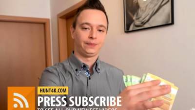 HUNT4K. Hunter discovers thiefs and resolves situation - drtvid.com