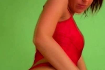 Suzanna Is A Real Solo Dream Babe - drtvid.com