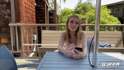 BJRAW Anna Claire Clouds has a party mouth - txxx.com