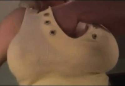 Huge amateur boobs bouncing and swinging side to side - drtvid.com