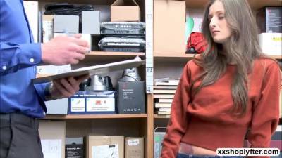 Shoplifter Kenzi kneels and suck LPs dick - fetishpapa.com