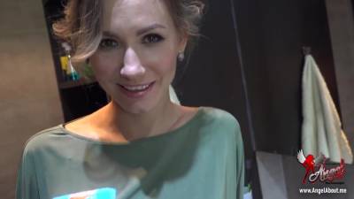 458 Crazy On Her Nylon Legs - hclips.com